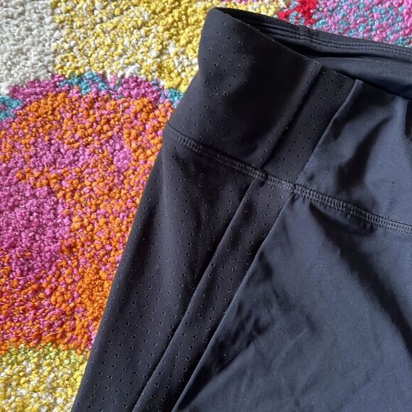 WOMENS SMALL ATHLETA LEGGINGS - Picture 5 of 7